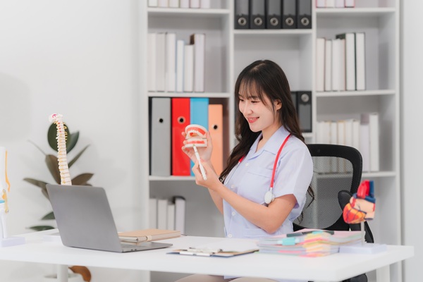 Choosing The Right Dental Restoration After Getting A Implant